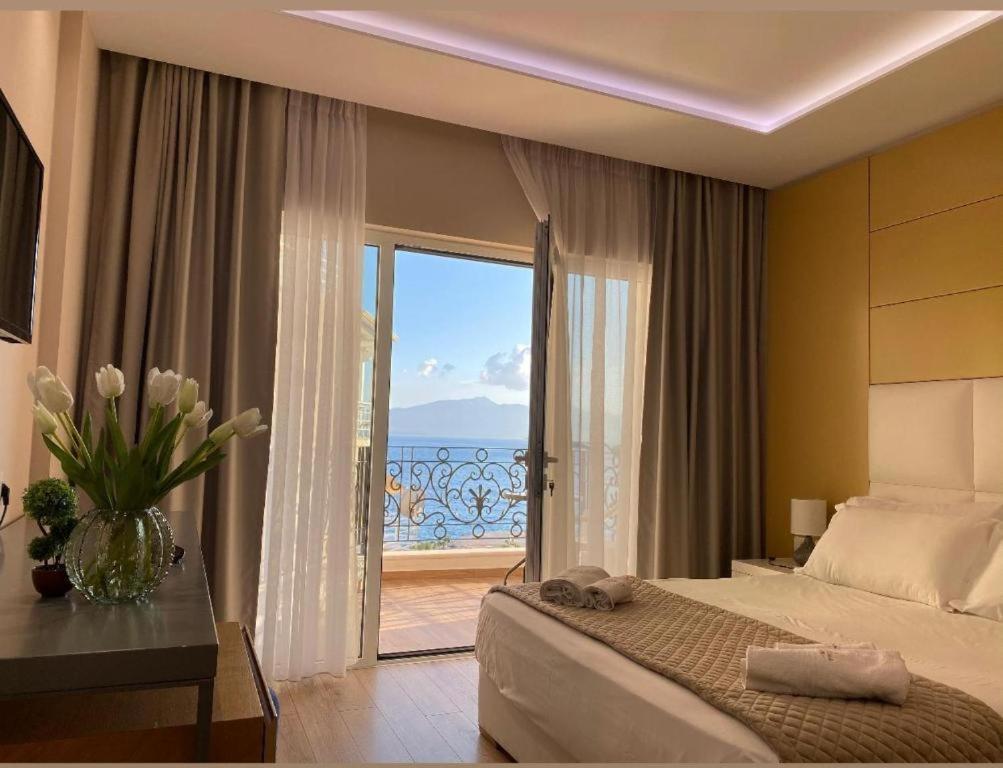 Ami Mar Hotel Sarandë Eksteriør bilde