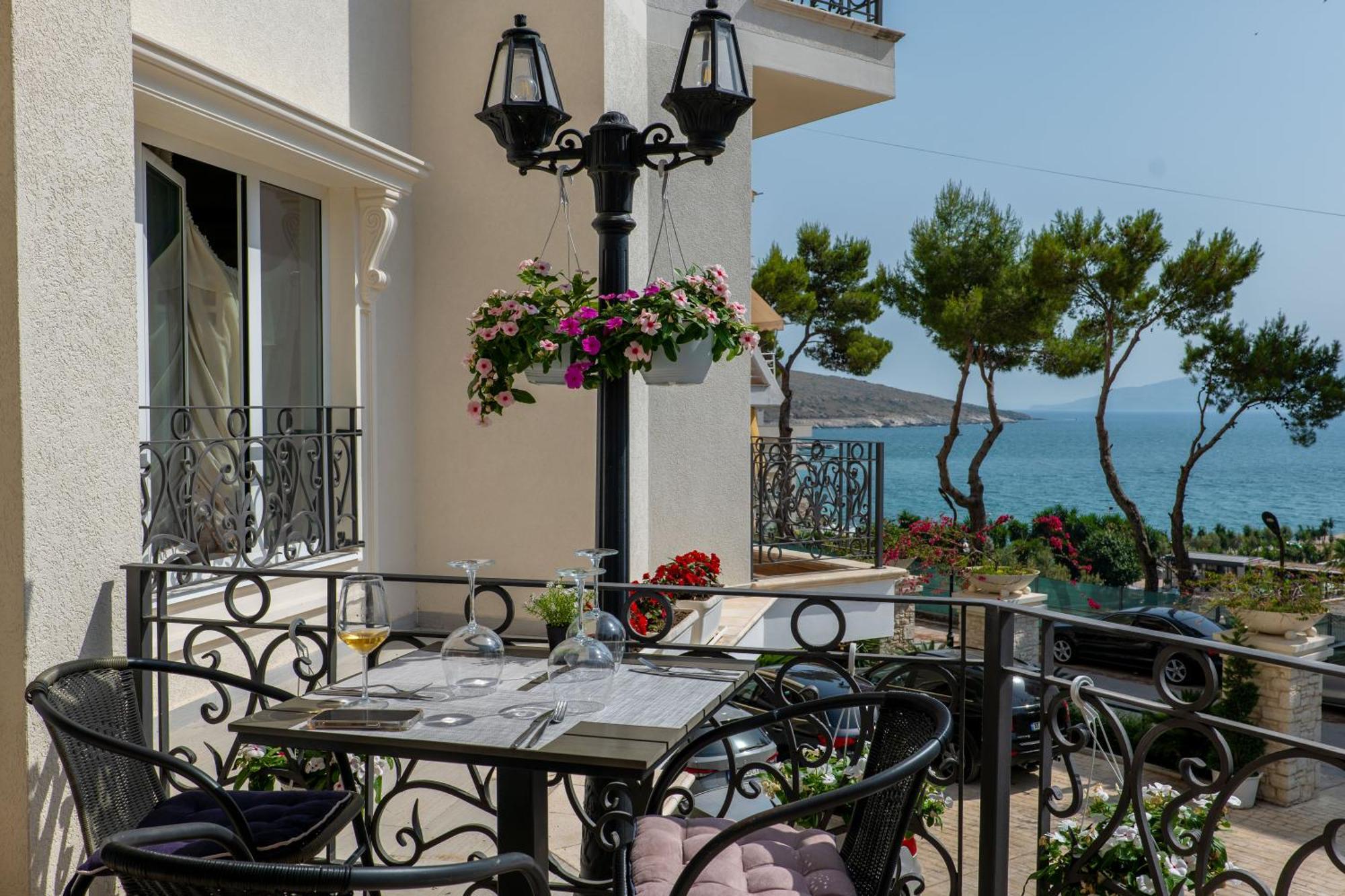 Ami Mar Hotel Sarandë Eksteriør bilde