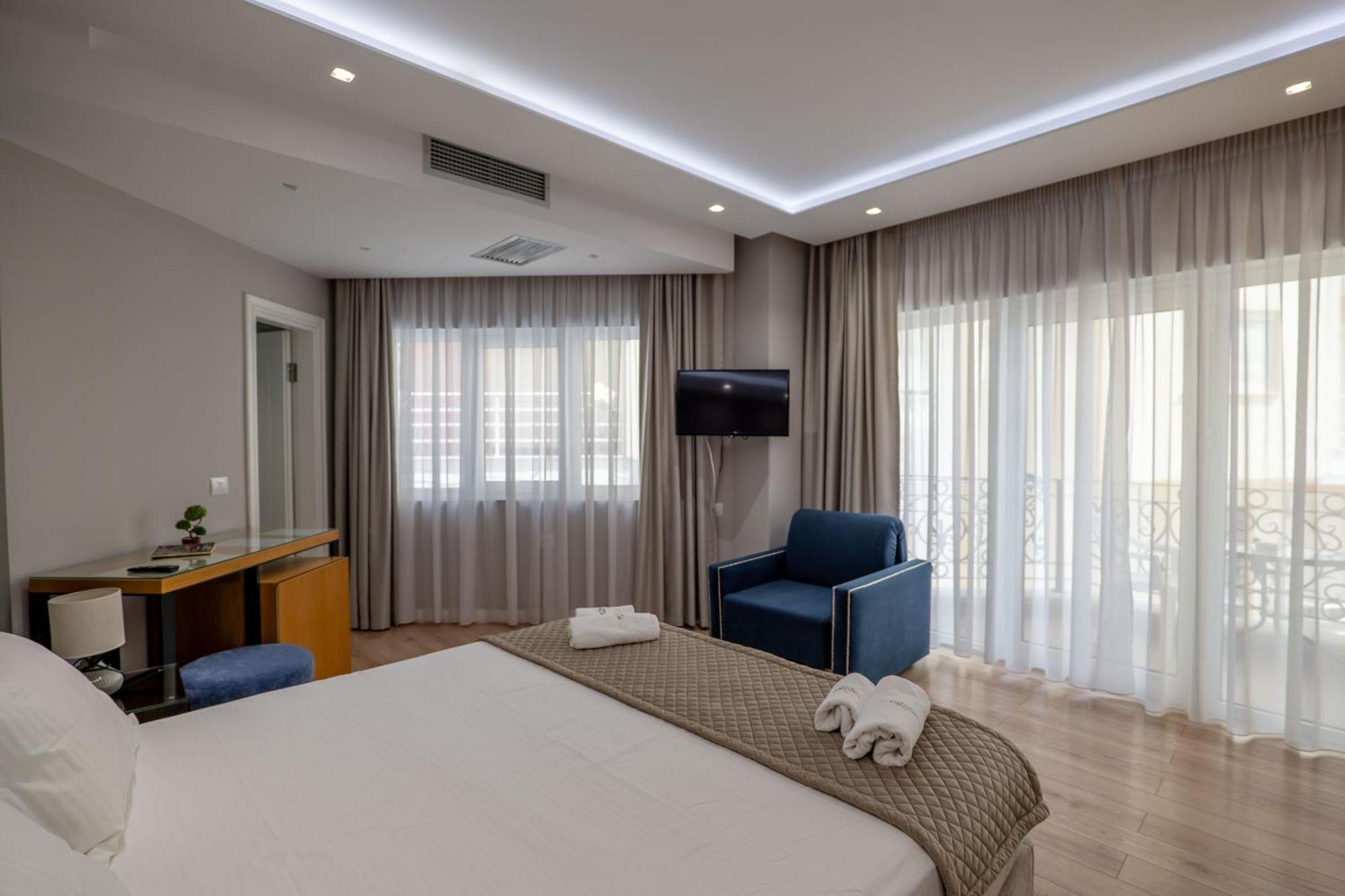 Ami Mar Hotel Sarandë Eksteriør bilde