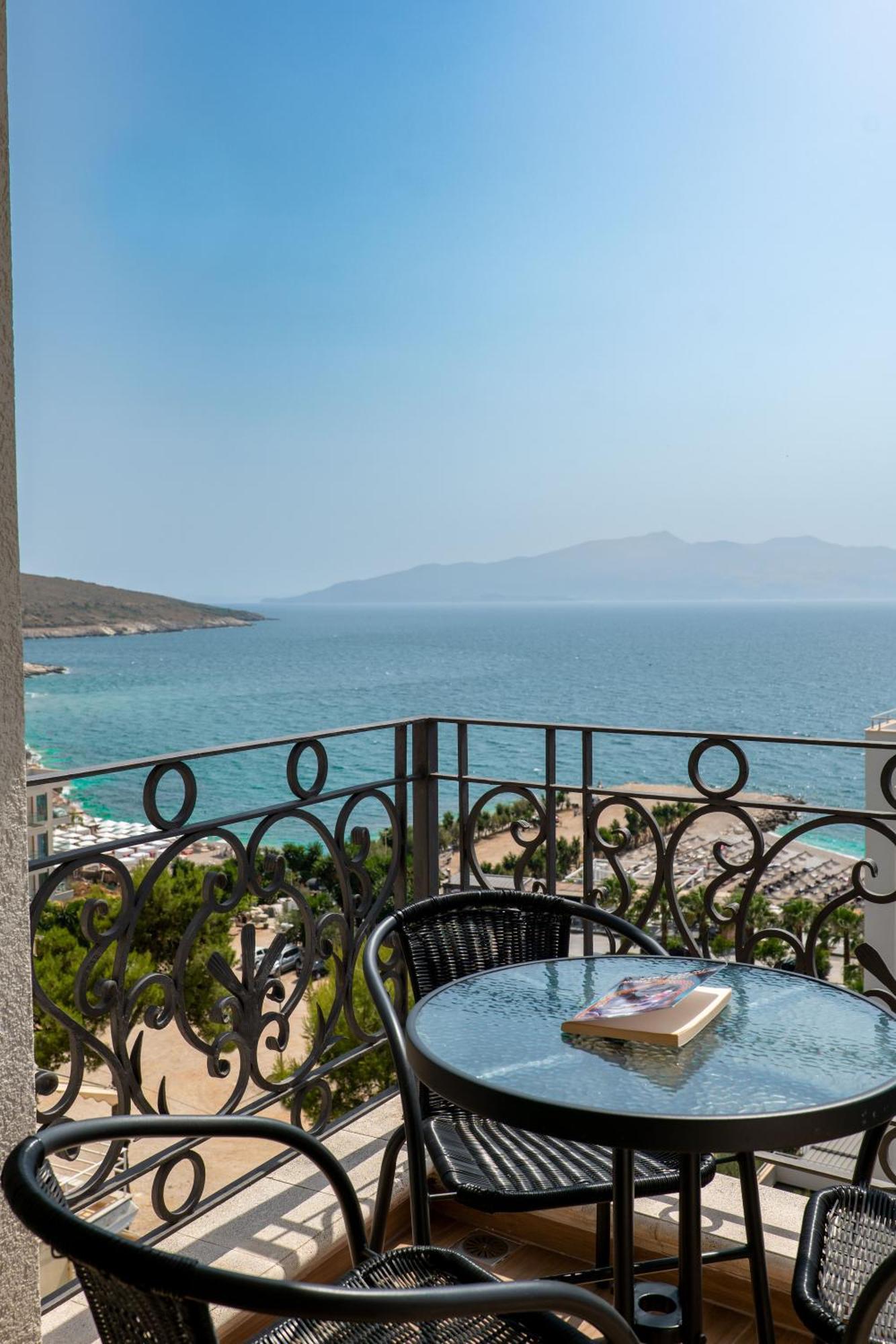 Ami Mar Hotel Sarandë Eksteriør bilde