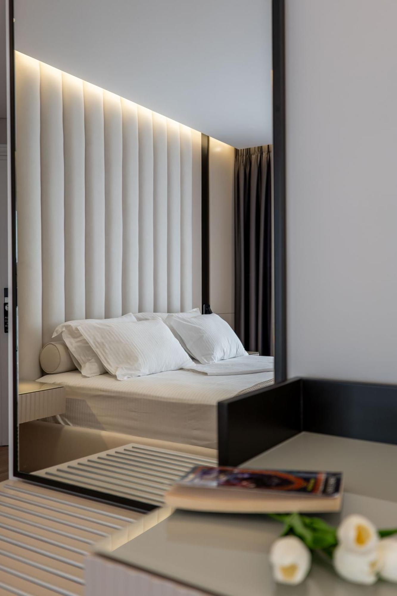 Ami Mar Hotel Sarandë Eksteriør bilde