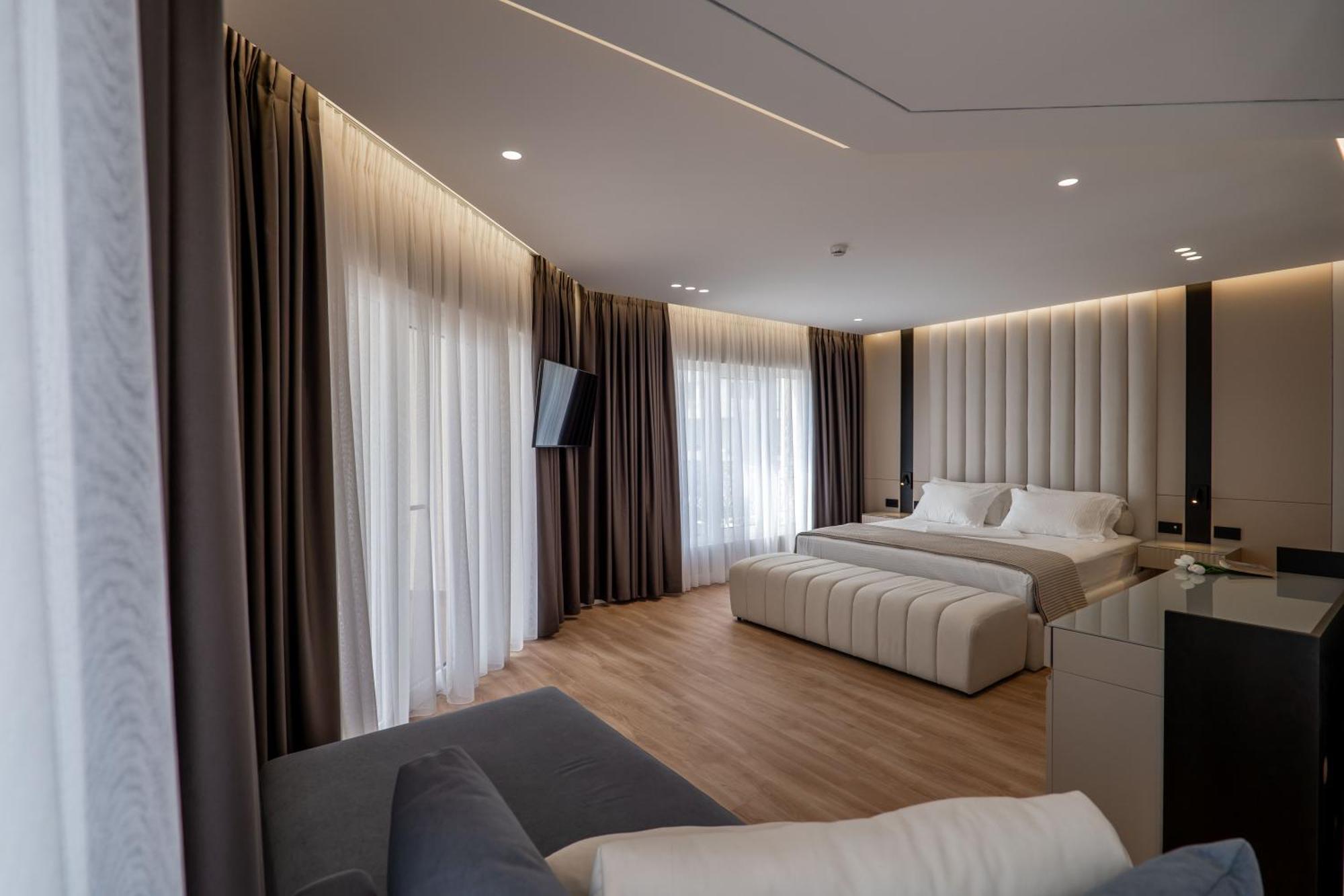 Ami Mar Hotel Sarandë Eksteriør bilde