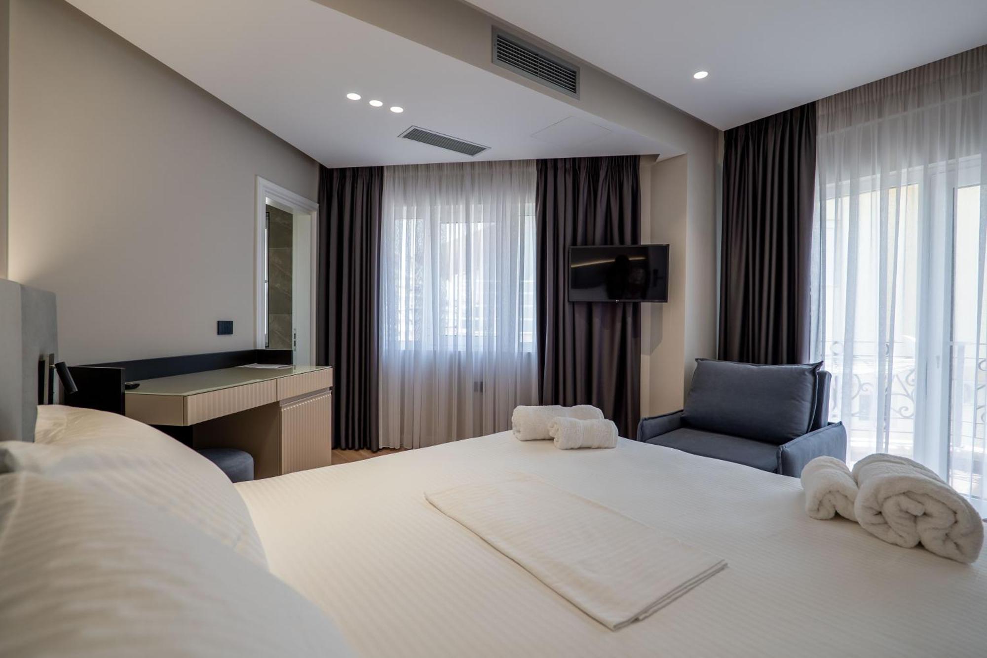 Ami Mar Hotel Sarandë Eksteriør bilde