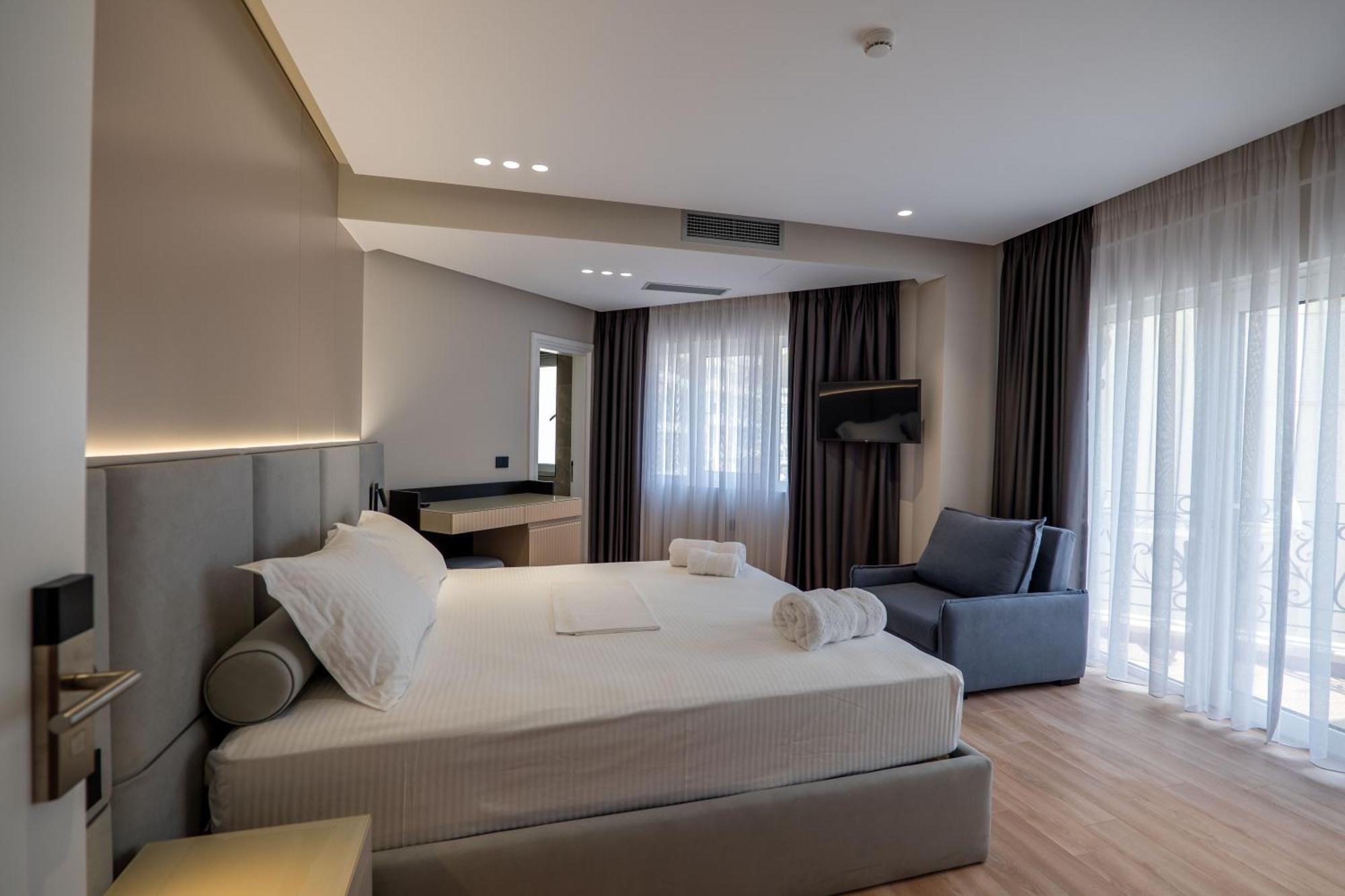 Ami Mar Hotel Sarandë Eksteriør bilde