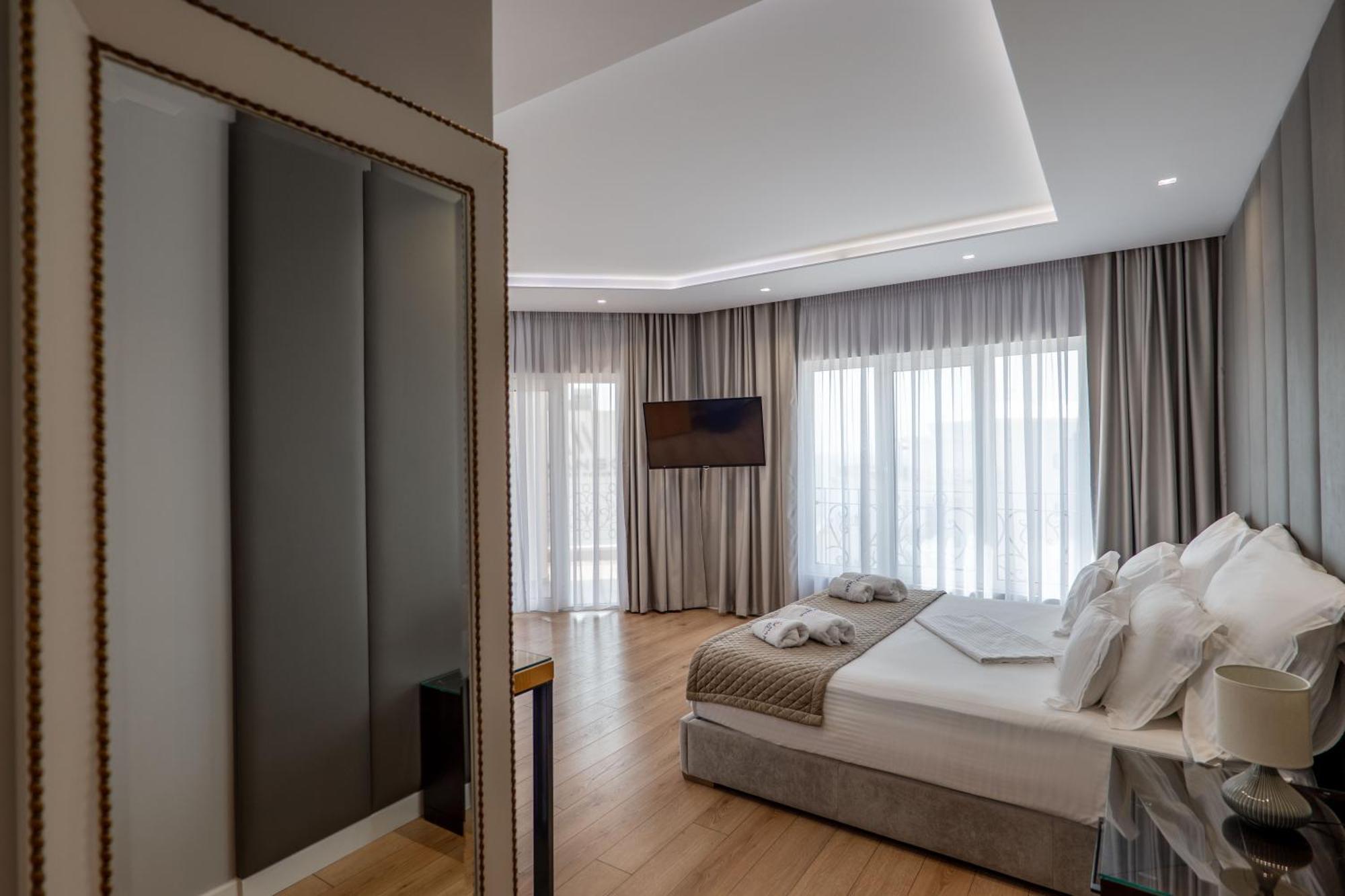 Ami Mar Hotel Sarandë Eksteriør bilde