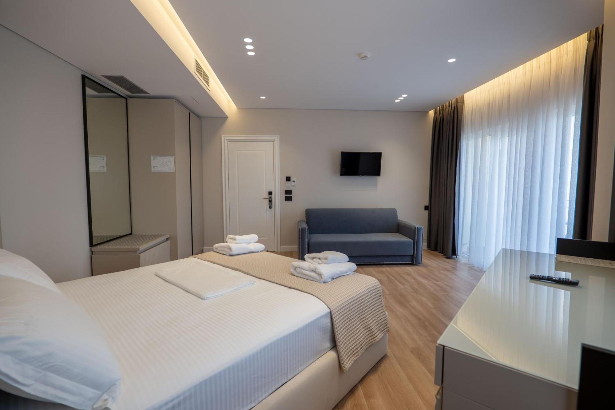 Ami Mar Hotel Sarandë Eksteriør bilde