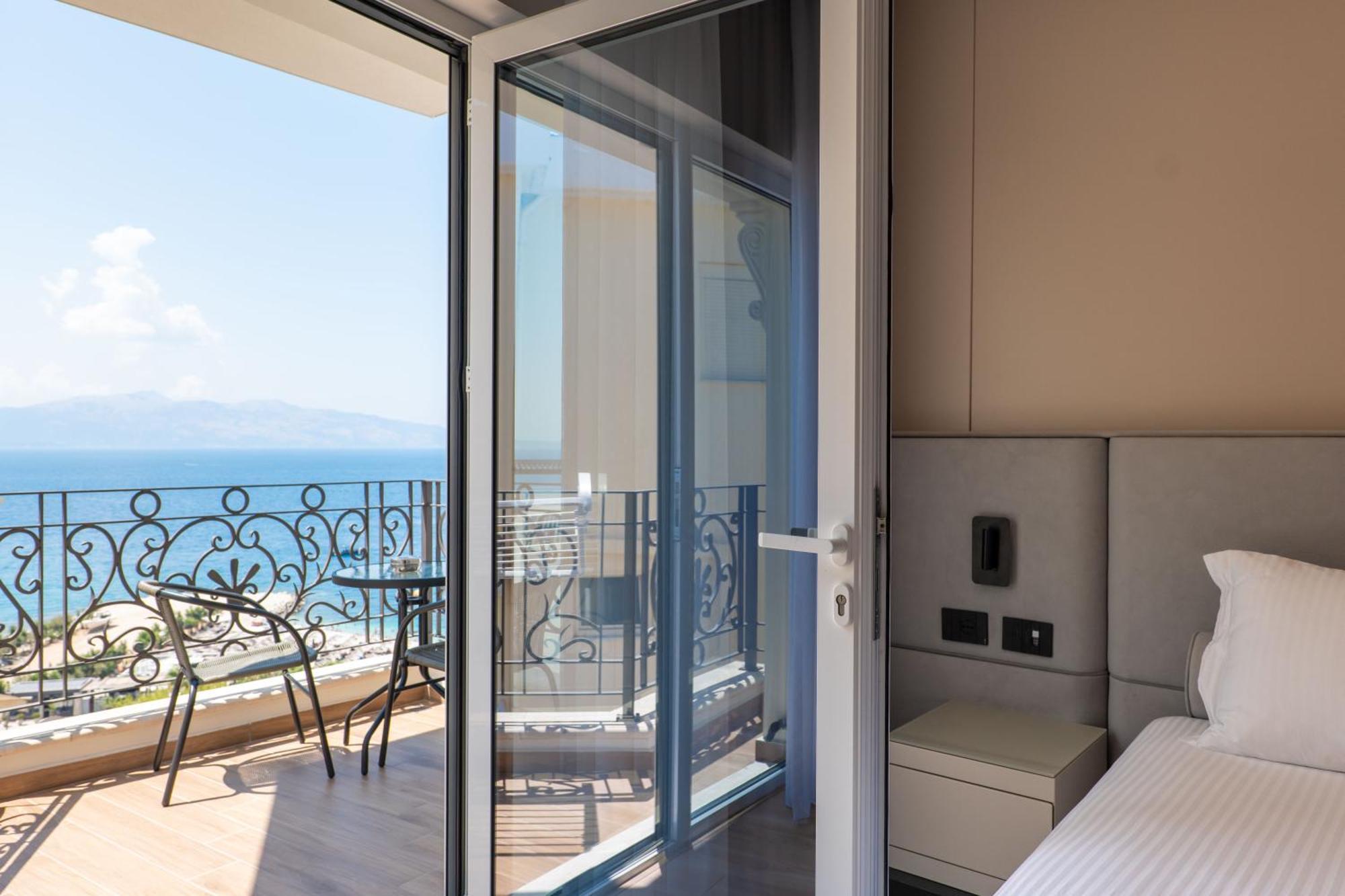 Ami Mar Hotel Sarandë Eksteriør bilde