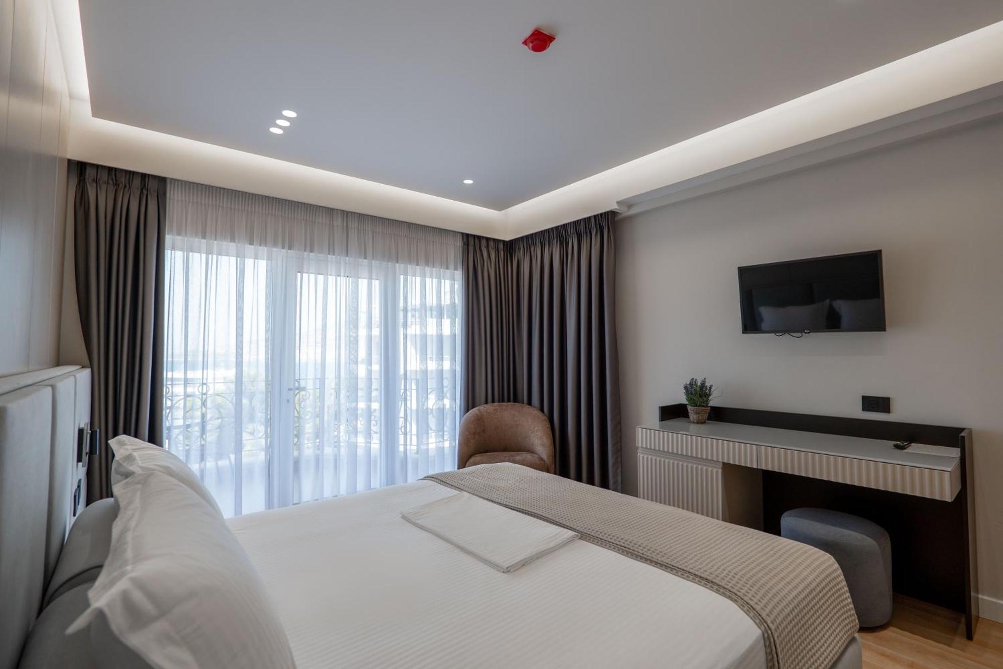 Ami Mar Hotel Sarandë Eksteriør bilde