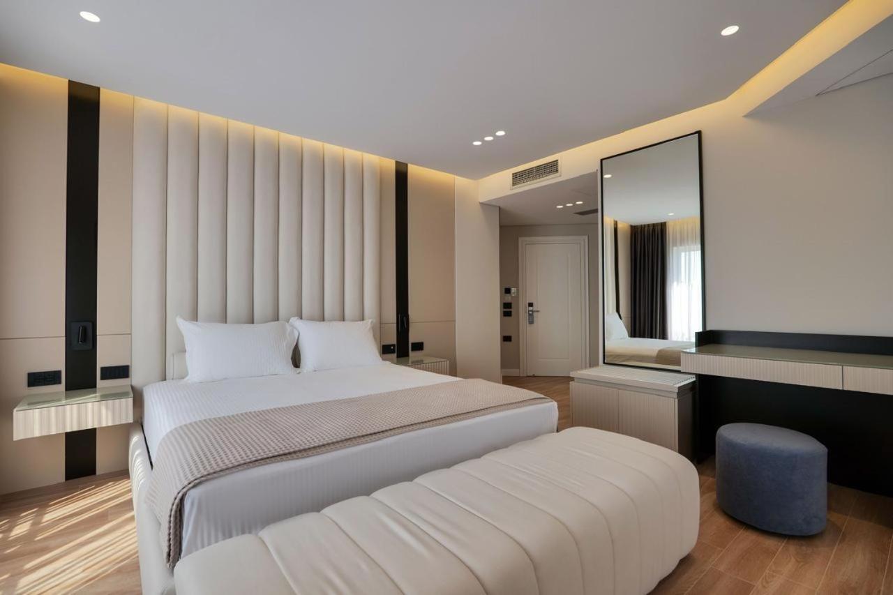 Ami Mar Hotel Sarandë Eksteriør bilde
